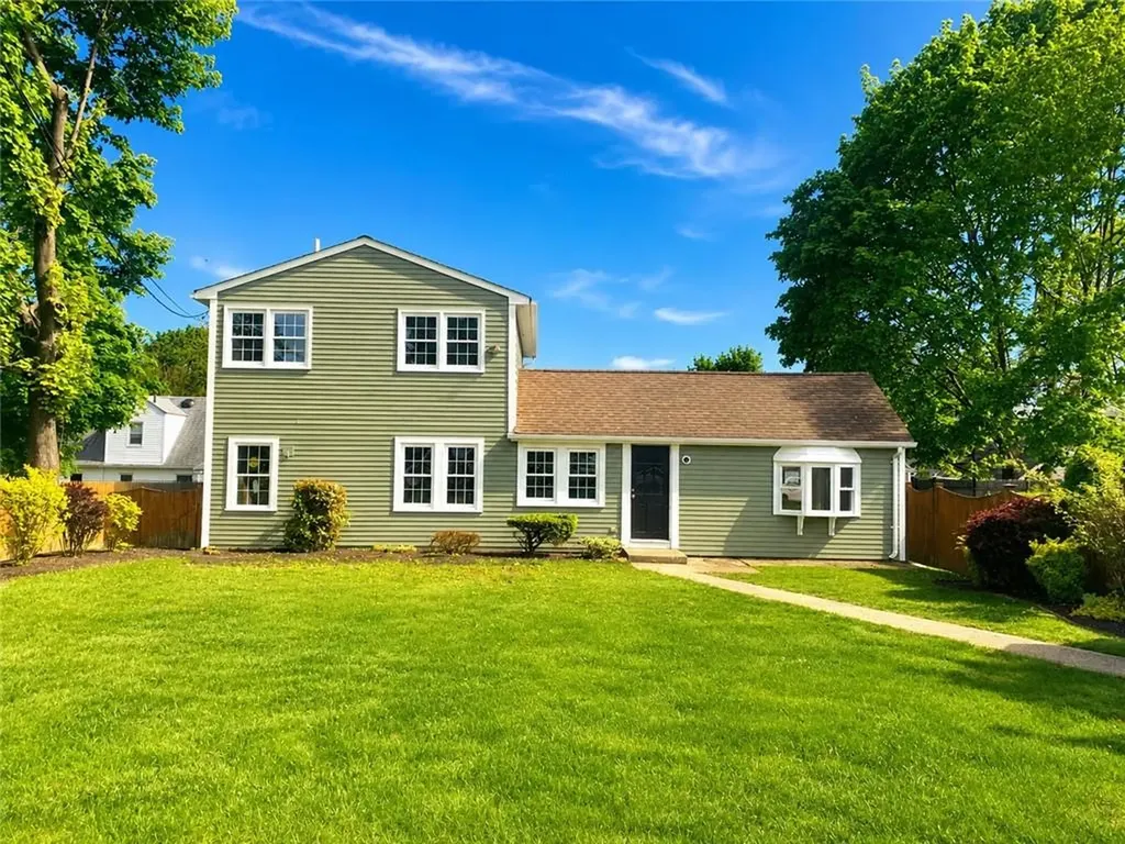 52 Pleasant View Road Warwick RI 02888