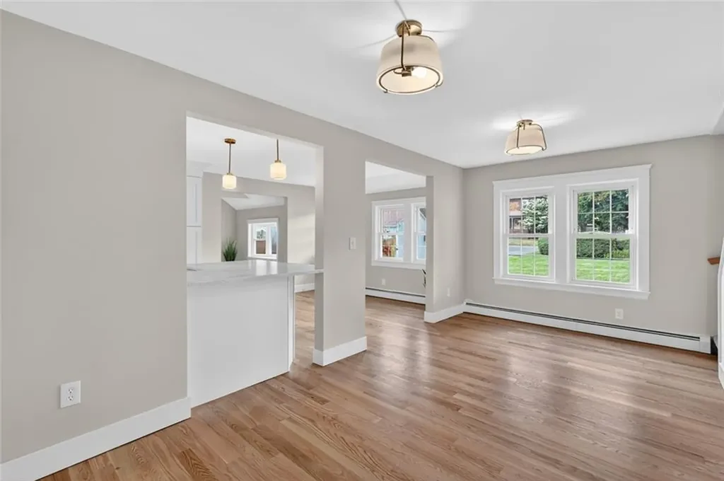 52 Pleasant View Road Warwick RI 02888