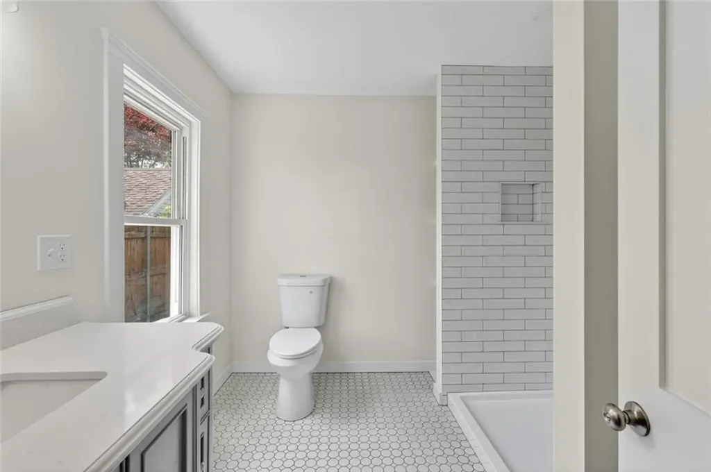 52 Pleasant View Road Warwick RI 02888