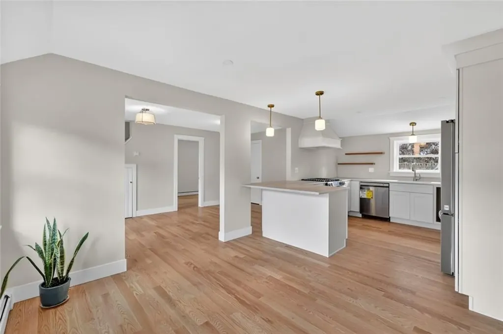 52 Pleasant View Road Warwick RI 02888