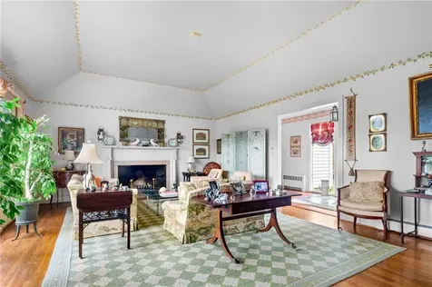 18 Ledge Road Newport RI 02840