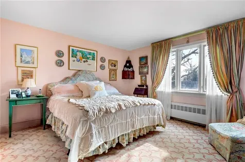 18 Ledge Road Newport RI 02840