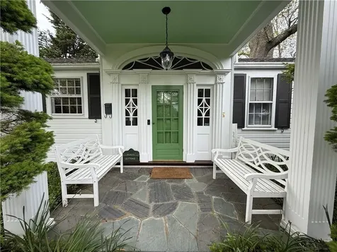 18 Ledge Road Newport RI 02840