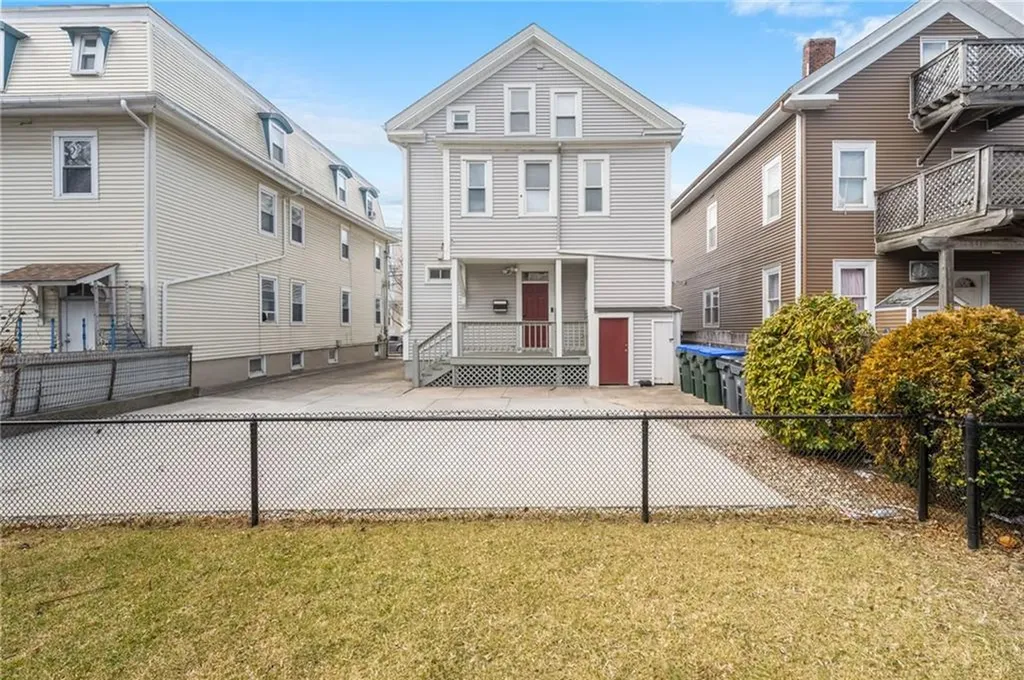 130 Sutton Street Providence RI 02903