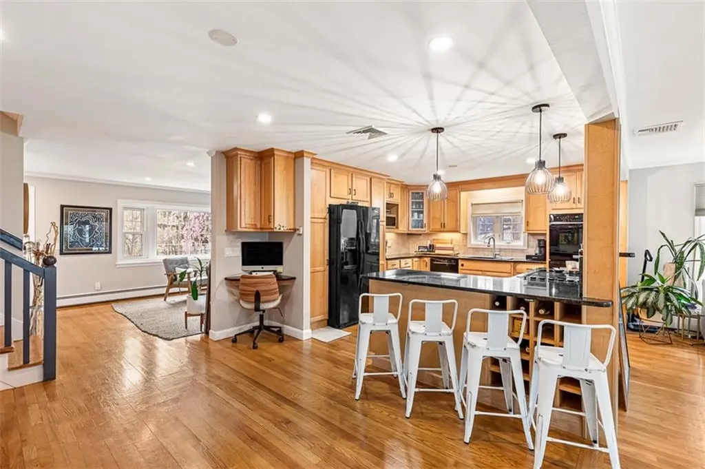 7 Meadowbrook Drive Barrington RI 02806