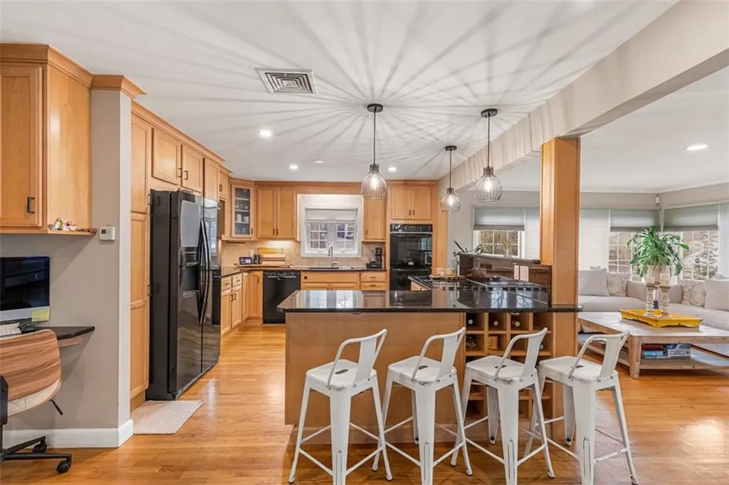 7 Meadowbrook Drive Barrington RI 02806
