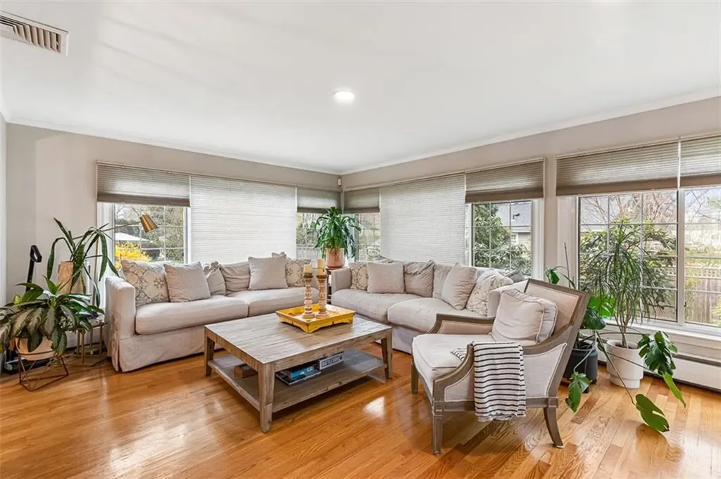 7 Meadowbrook Drive Barrington RI 02806