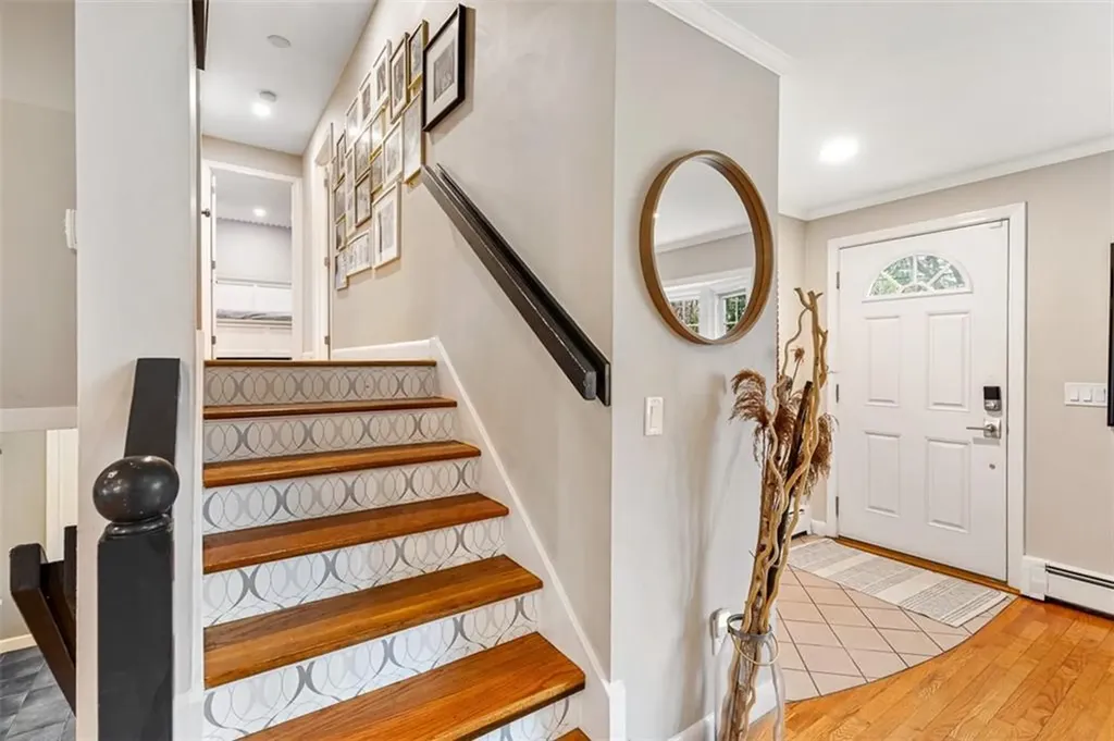 7 Meadowbrook Drive Barrington RI 02806