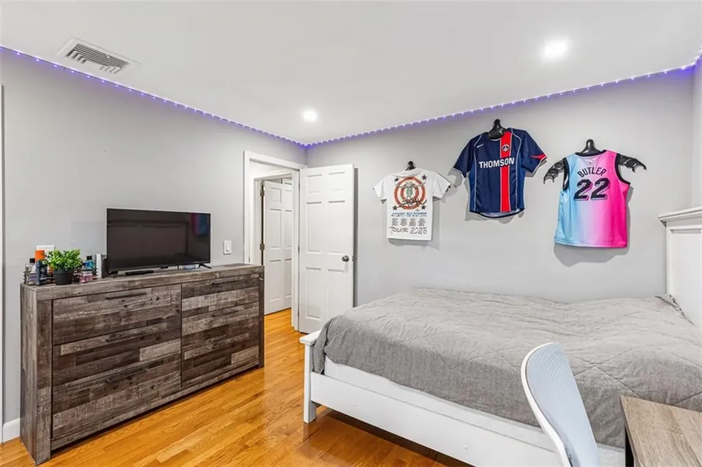 7 Meadowbrook Drive Barrington RI 02806