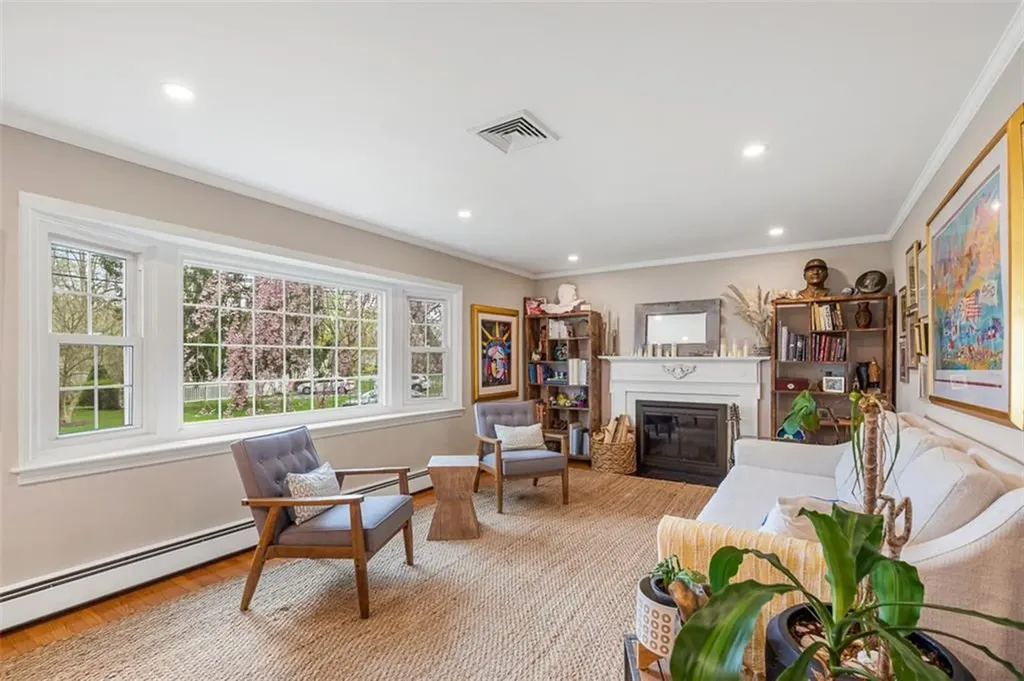 7 Meadowbrook Drive Barrington RI 02806