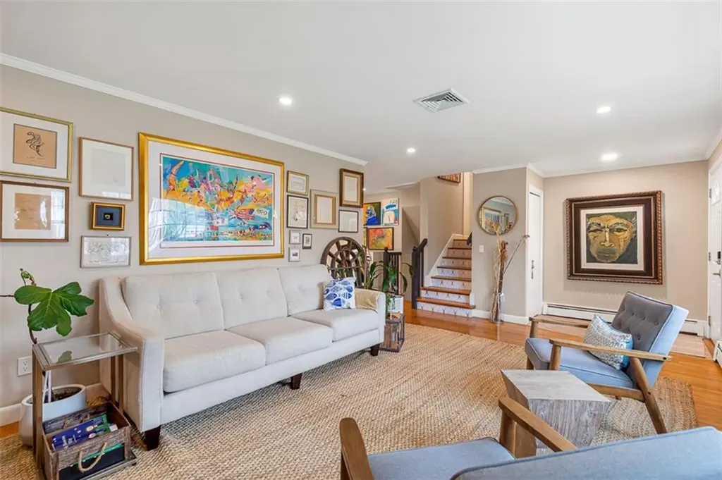 7 Meadowbrook Drive Barrington RI 02806