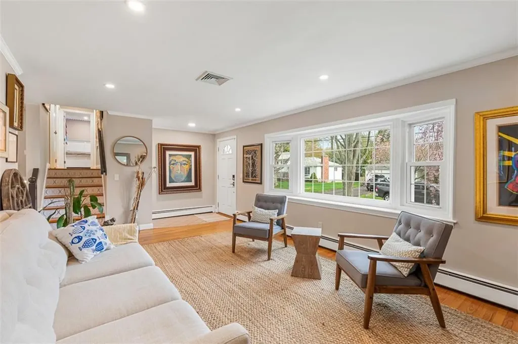 7 Meadowbrook Drive Barrington RI 02806
