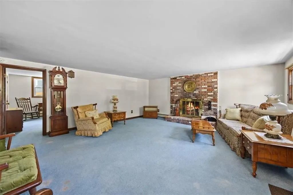 10 Lincoln Avenue Warren RI 02885