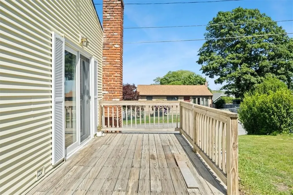 10 Lincoln Avenue Warren RI 02885