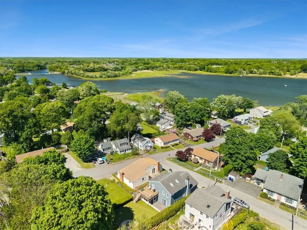 10 Lincoln Avenue Warren RI 02885
