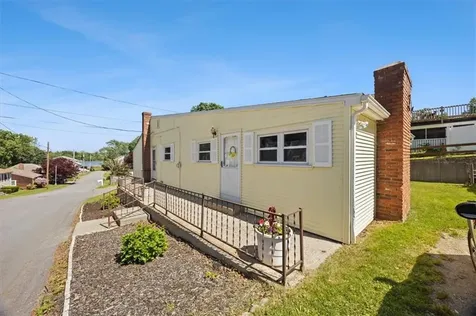10 Lincoln Avenue Warren RI 02885