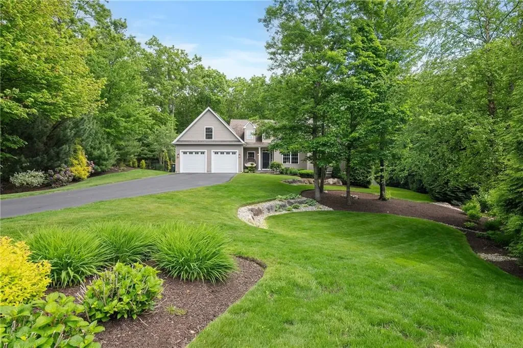 23 Crest Circle Smithfield RI 02917