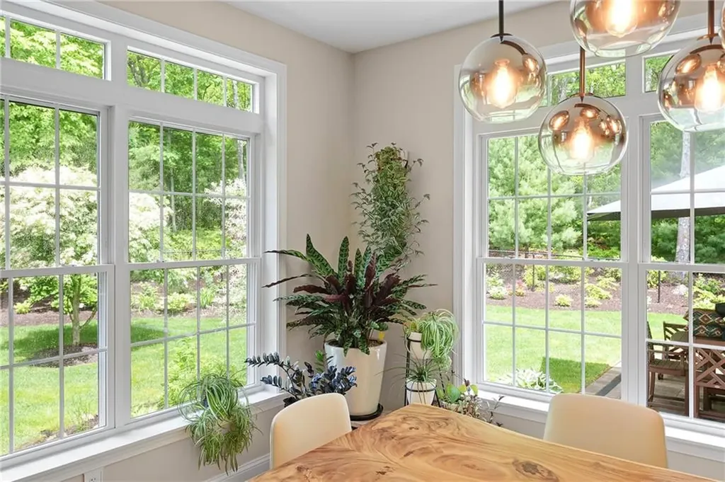 23 Crest Circle Smithfield RI 02917
