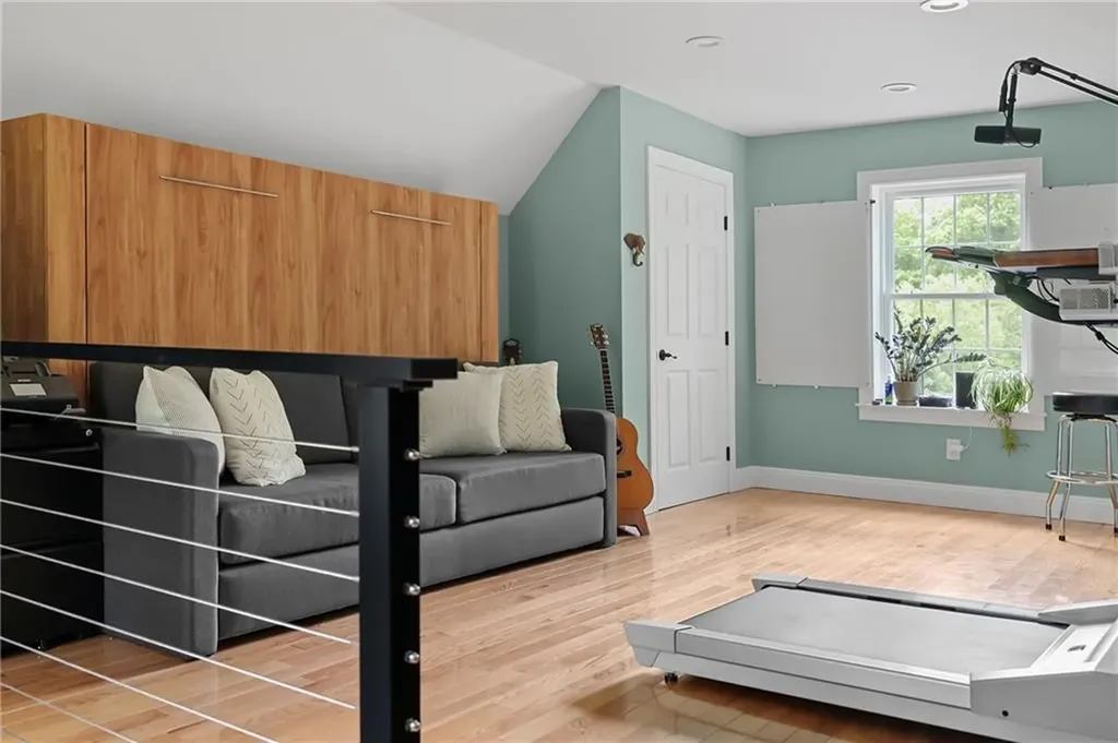 23 Crest Circle Smithfield RI 02917