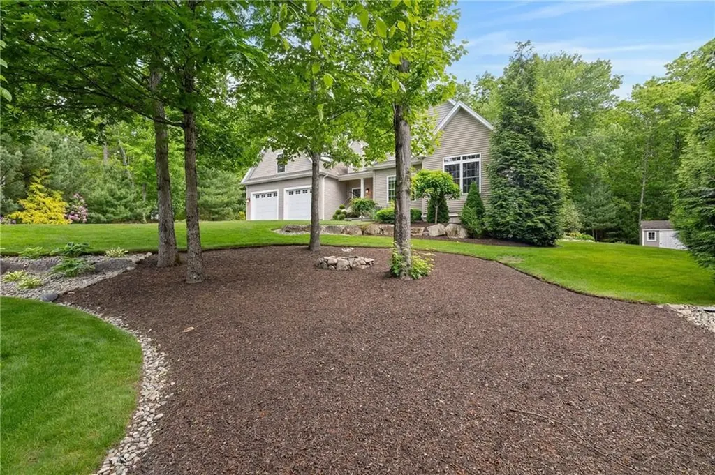 23 Crest Circle Smithfield RI 02917