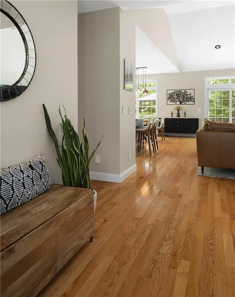 23 Crest Circle Smithfield RI 02917