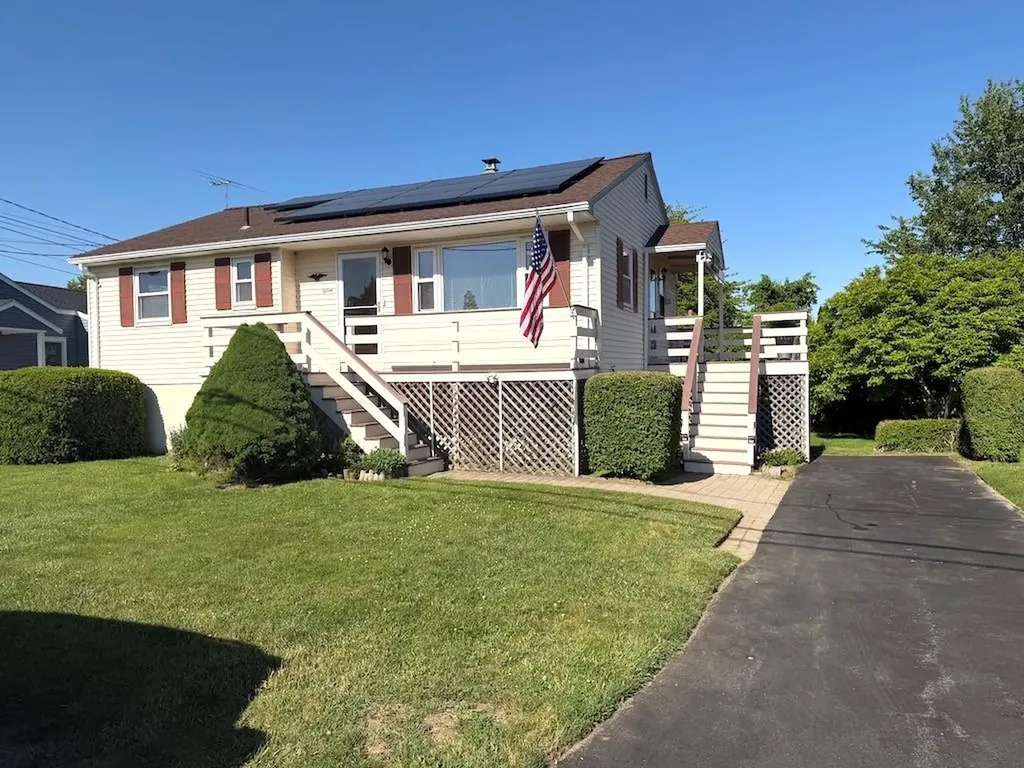 15 Casey Drive Middletown RI 02842
