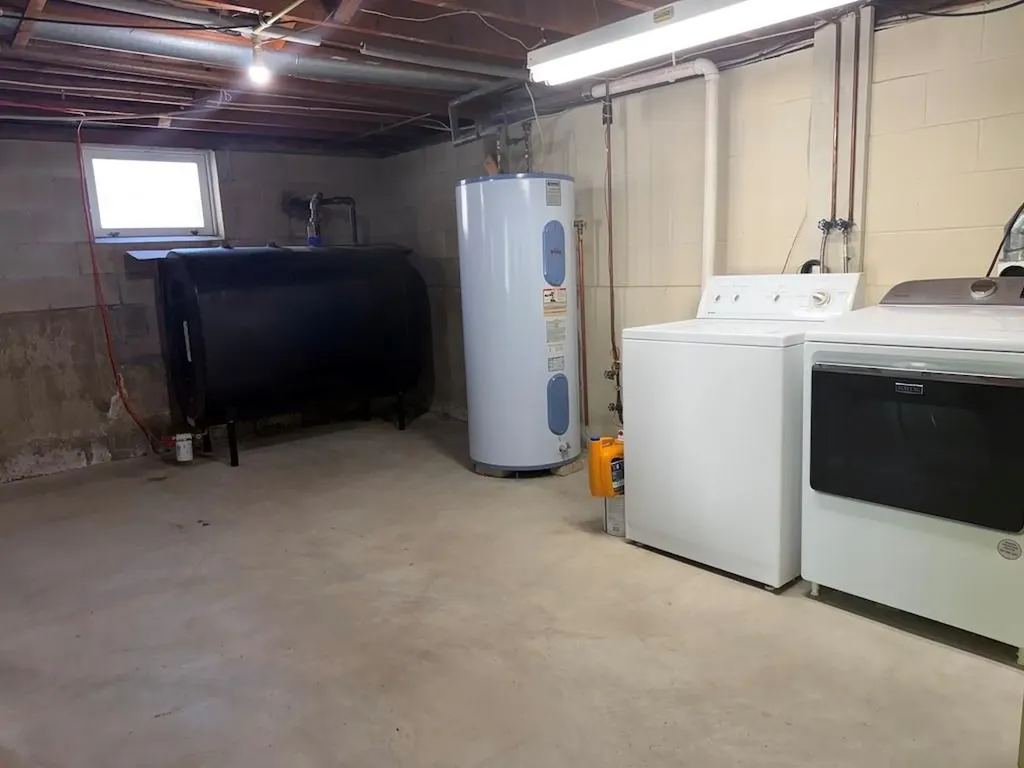 15 Casey Drive Middletown RI 02842
