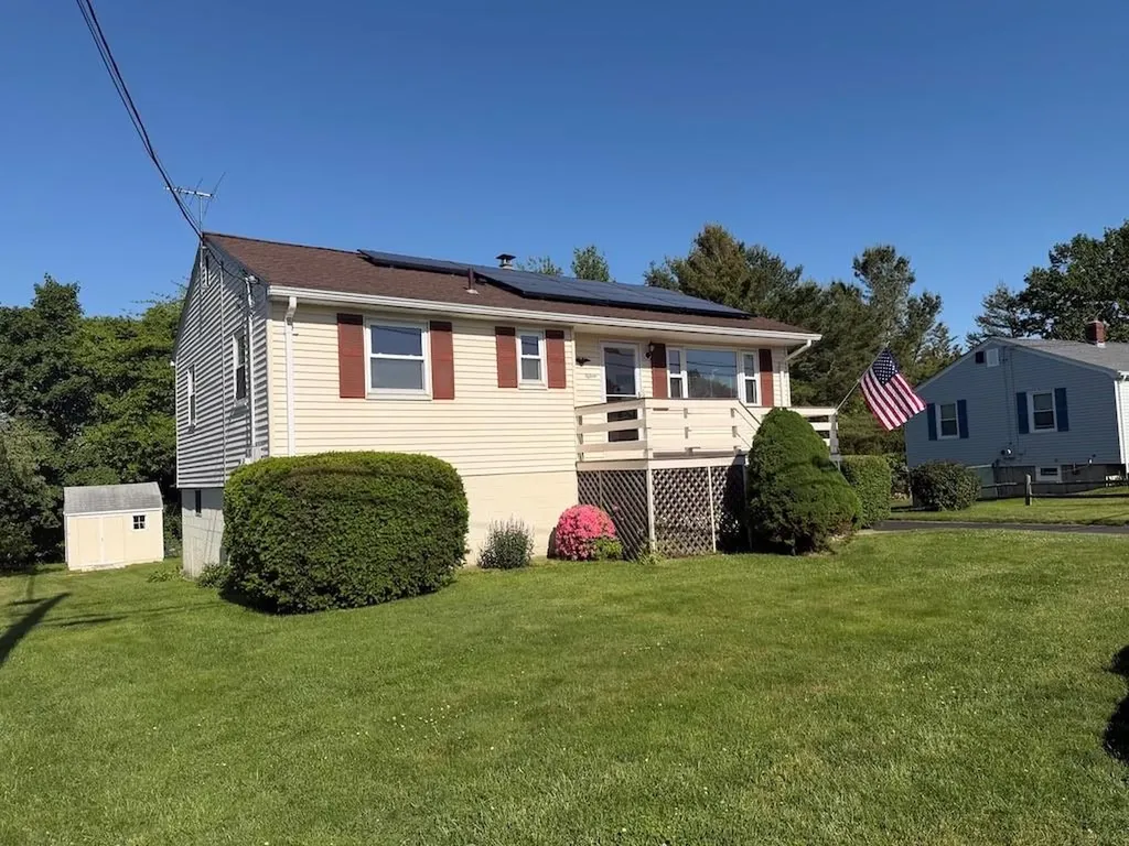 15 Casey Drive Middletown RI 02842