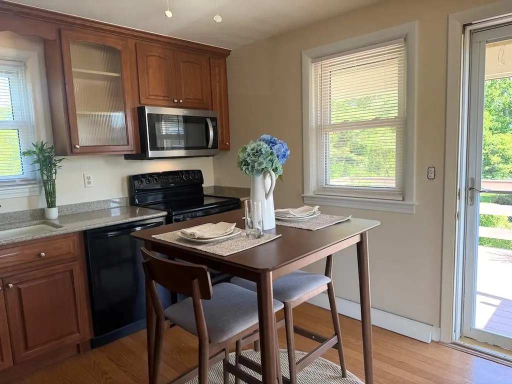 15 Casey Drive Middletown RI 02842