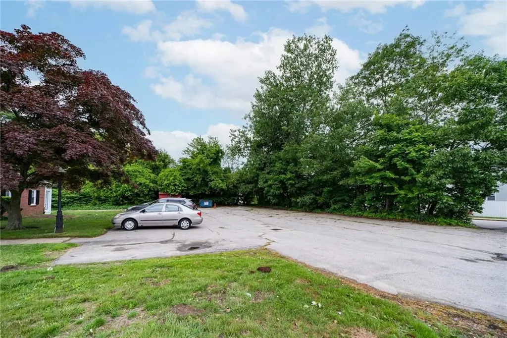 873 Warwick Avenue Warwick RI 02888