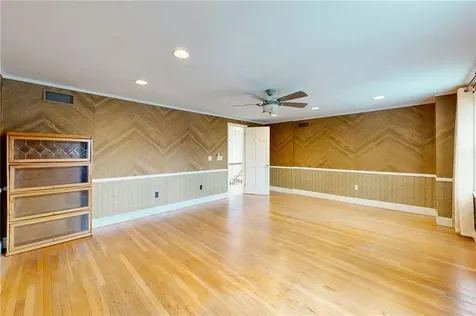 873 Warwick Avenue Warwick RI 02888