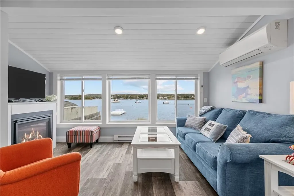 67 Cedar Avenue Portsmouth RI 02871