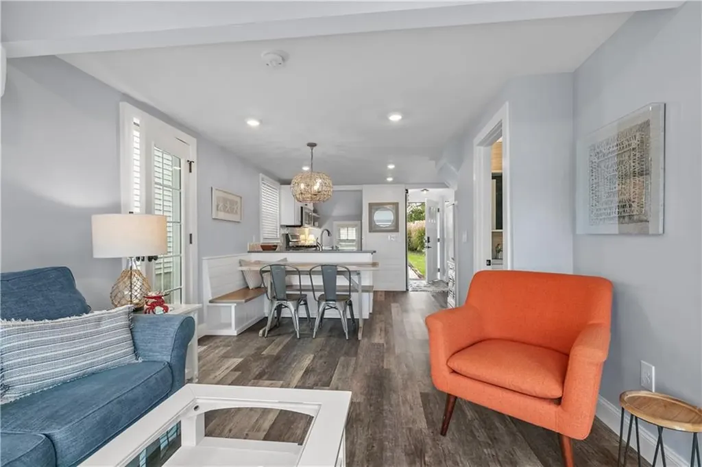 67 Cedar Avenue Portsmouth RI 02871