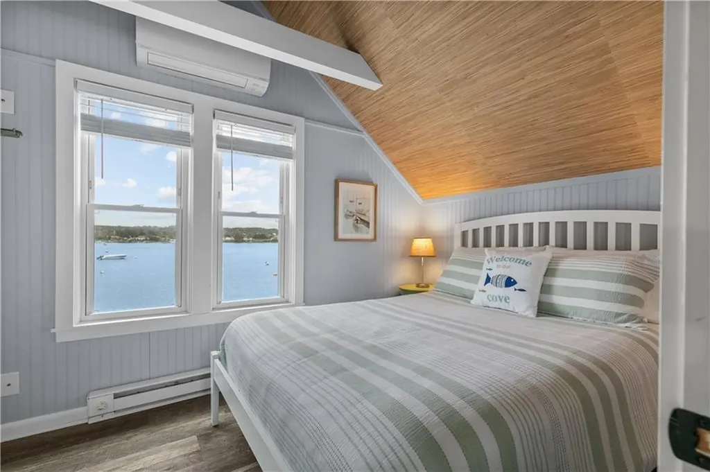67 Cedar Avenue Portsmouth RI 02871