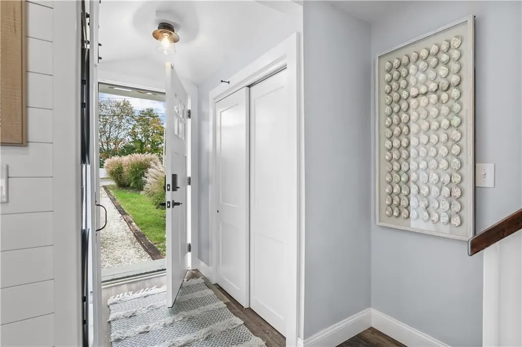 67 Cedar Avenue Portsmouth RI 02871