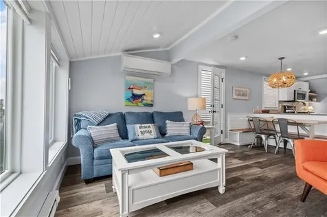 67 Cedar Avenue Portsmouth RI 02871