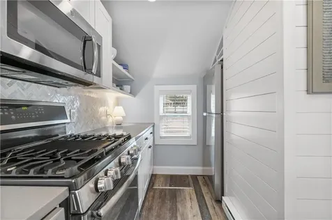 67 Cedar Avenue Portsmouth RI 02871