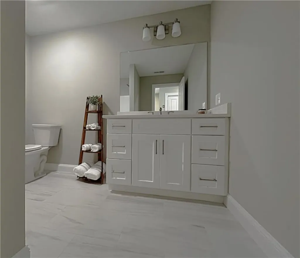 11 Fieldstone Way Johnston RI 02919
