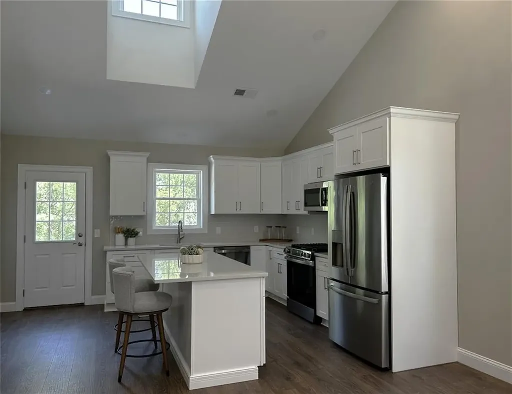 11 Fieldstone Way Johnston RI 02919