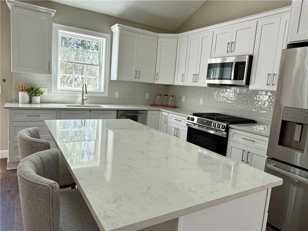 11 Fieldstone Way Johnston RI 02919