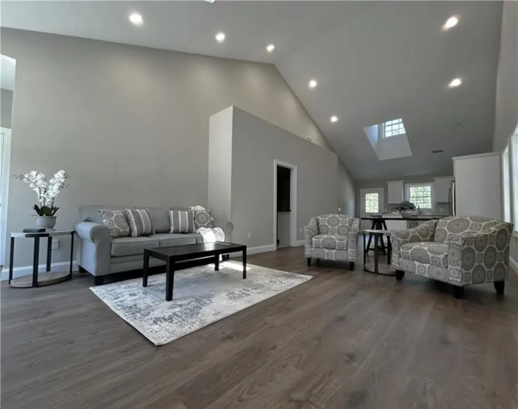 11 Fieldstone Way Johnston RI 02919