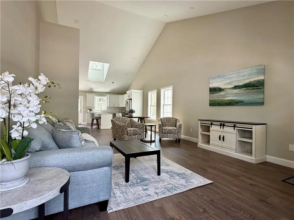 11 Fieldstone Way Johnston RI 02919