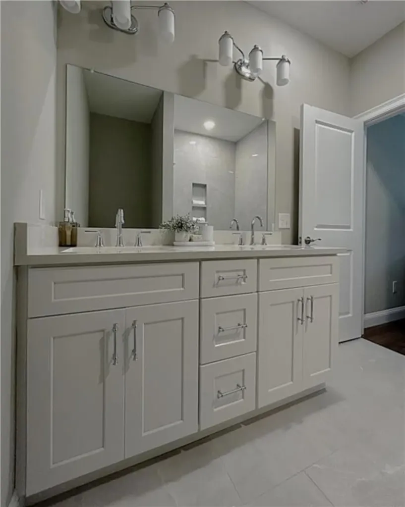 11 Fieldstone Way Johnston RI 02919