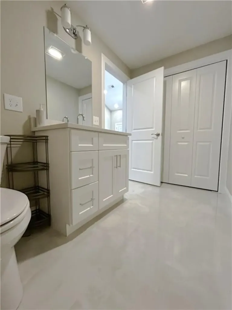 11 Fieldstone Way Johnston RI 02919