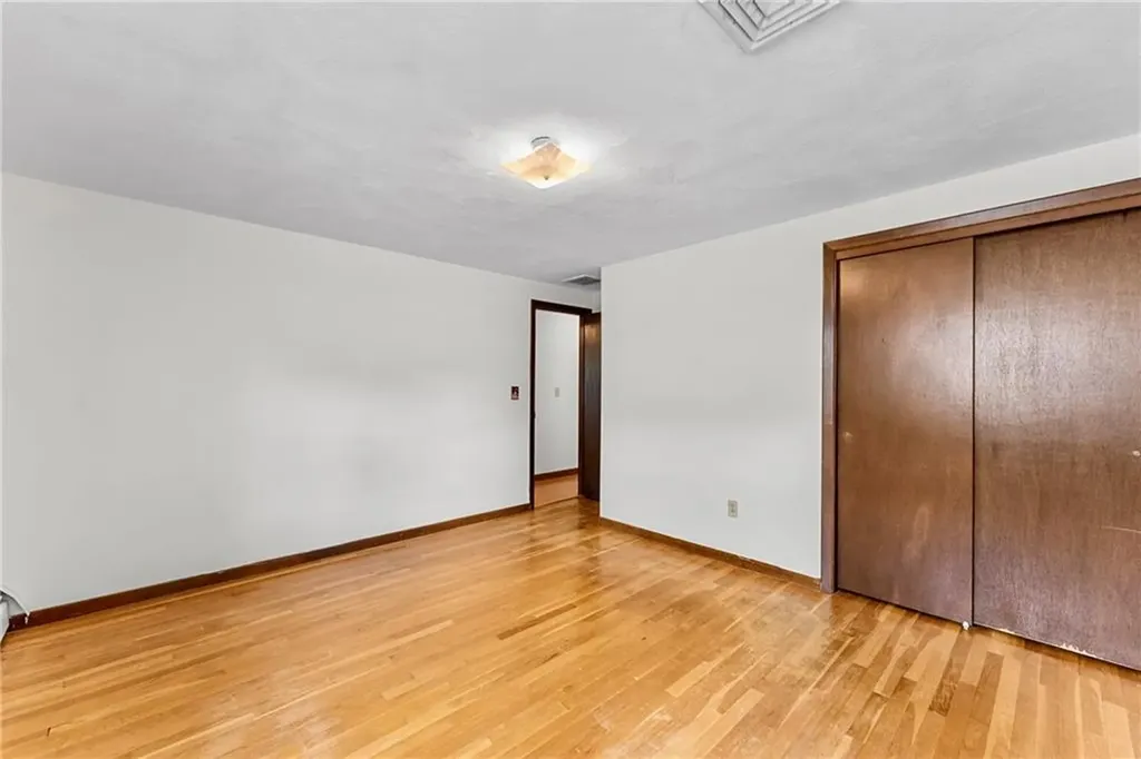 71 Plymouth Street Cranston RI 02920