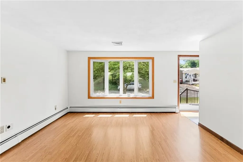 71 Plymouth Street Cranston RI 02920