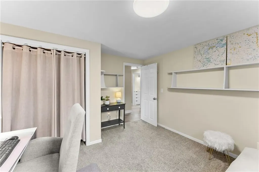 84 Hilton Road Warwick RI 02889