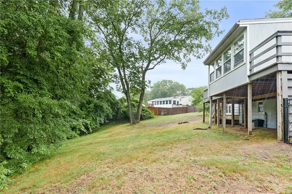 84 Hilton Road Warwick RI 02889