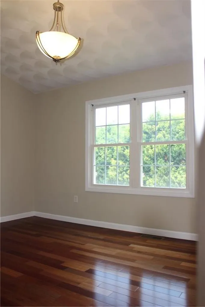 56 Mckay Court Warwick RI 02889