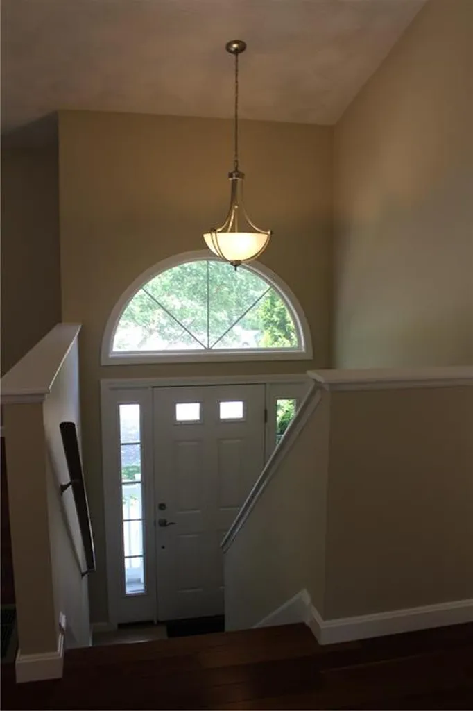 56 Mckay Court Warwick RI 02889